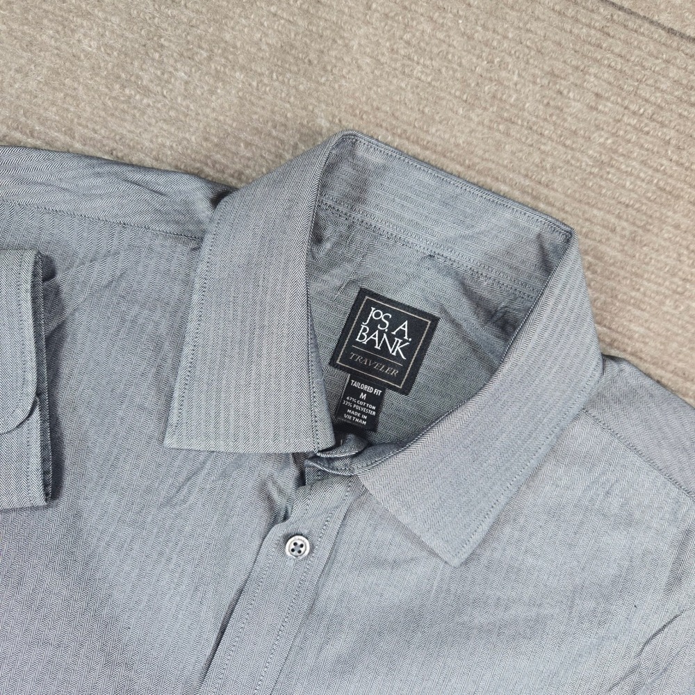 Jos. A. Bank Mens M Grey Herringbone Tailored Fit Traveler Button Down Shirt